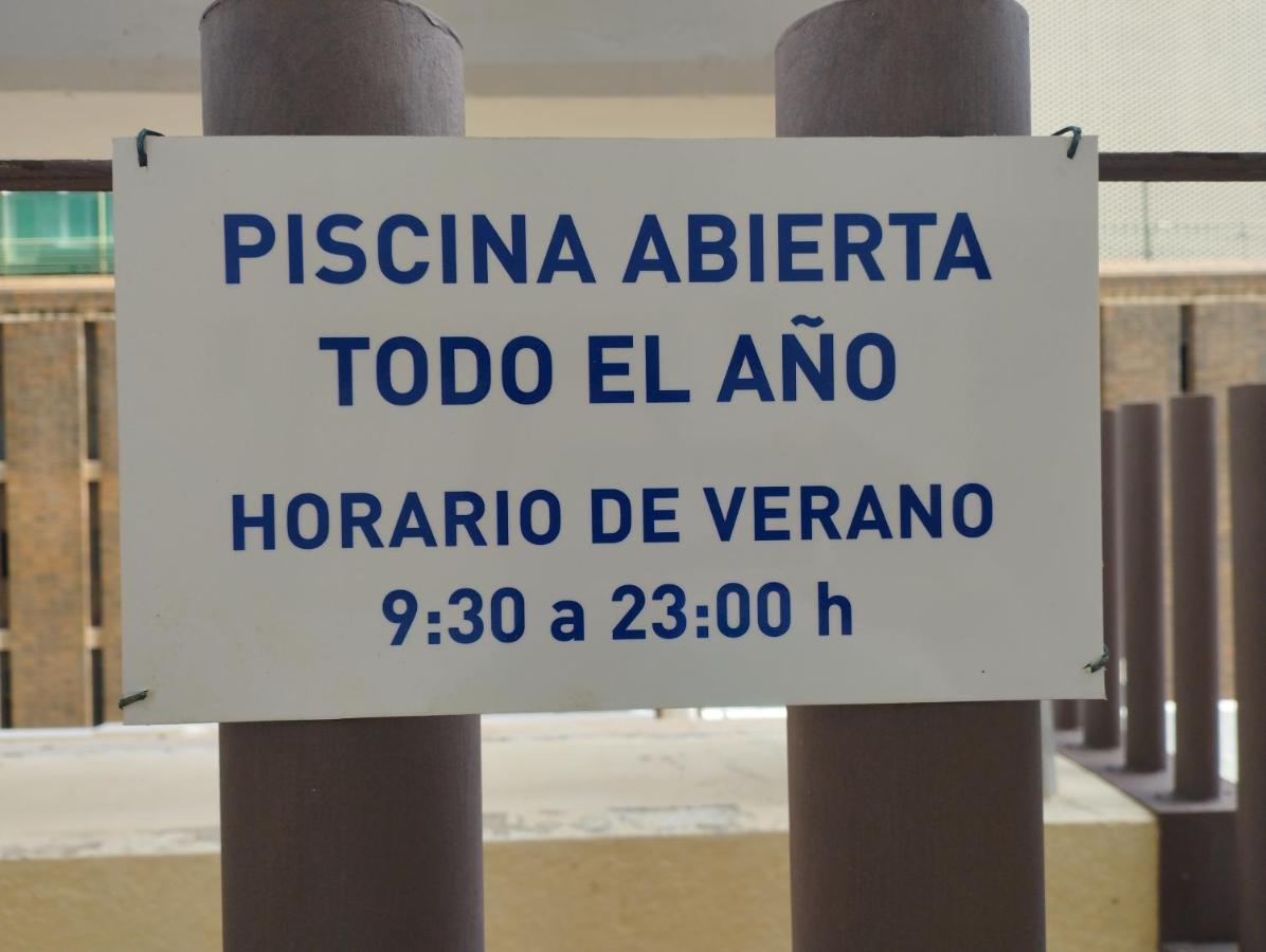 A 50 Metros Del Mar Y En 2 Paradas De Bus Estas En El Centro De Alicante Zewnętrze zdjęcie