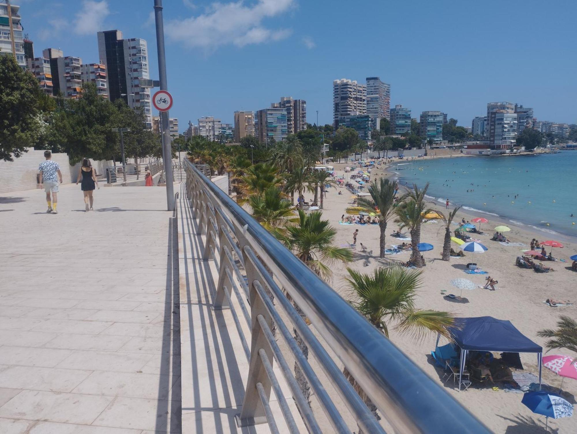 A 50 Metros Del Mar Y En 2 Paradas De Bus Estas En El Centro De Alicante Zewnętrze zdjęcie